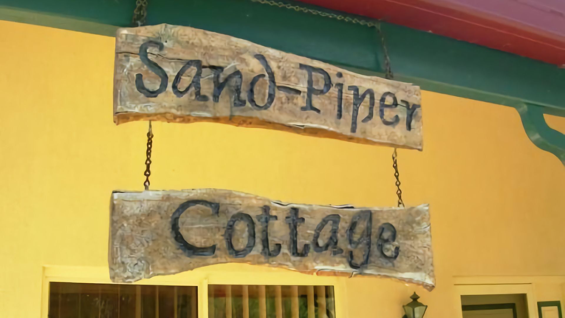 Sand Piper Cottage - Rainbow Beach. Charming and Spacious Beach House - Quiet Location — image 22