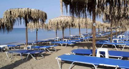 VILLA ELENI - Breathtaking views of most gorgeous beach of Athens