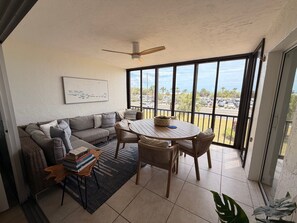 Dining - Direct Siesta Key Beachfront condo! (Siesta Key)