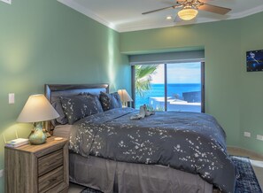 2 bedrooms, in-room safe, iron/ironing board, free WiFi