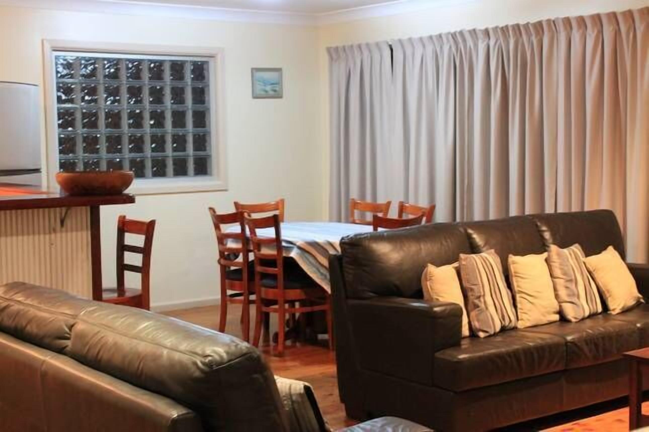 Rainbows End Old Adaminaby — image 3