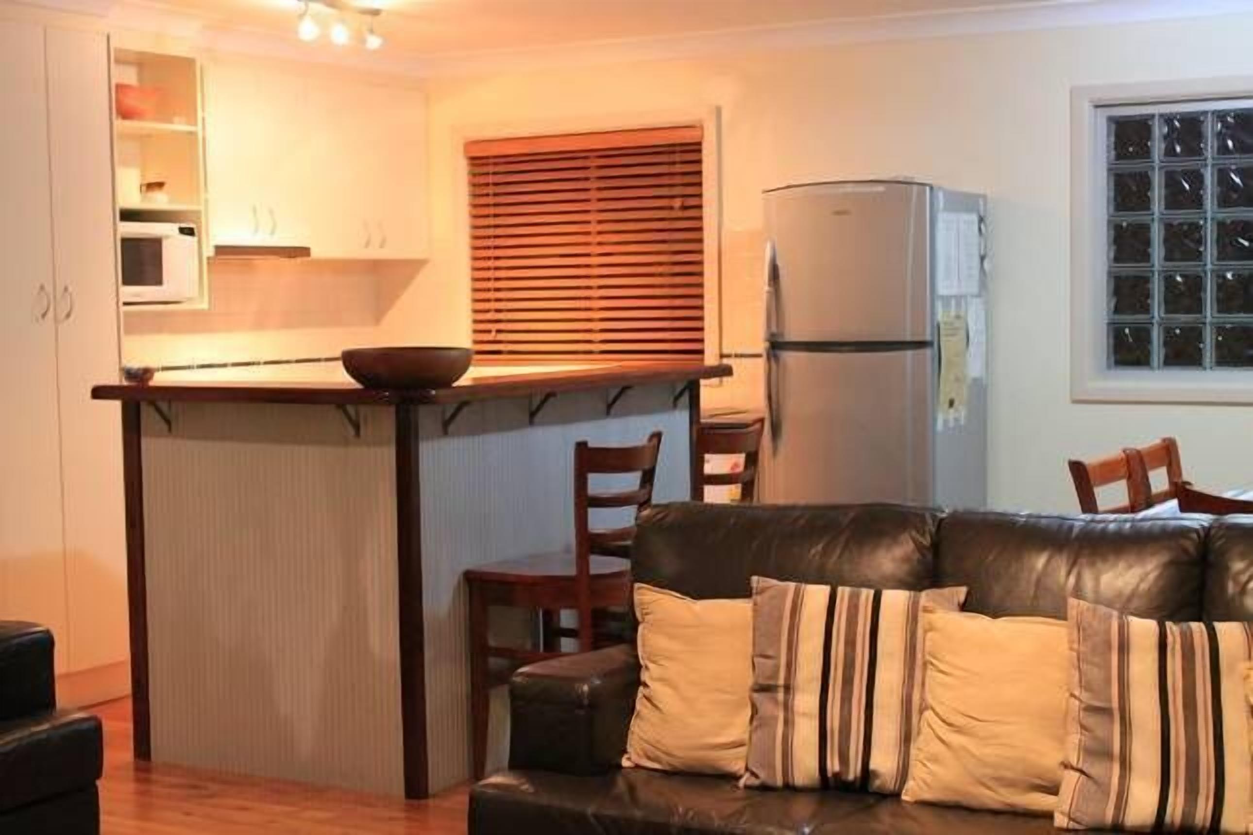 Rainbows End Old Adaminaby — image 7