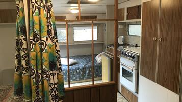 6 Schlafzimmer, Bügeleisen/Bügelbrett, kostenloses WLAN