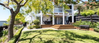  Retro living - with an edge