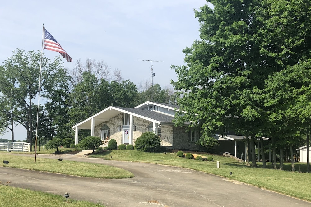 Creek House On Burton Farm