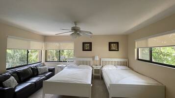 4 bedrooms, desk, iron/ironing board, travel cot