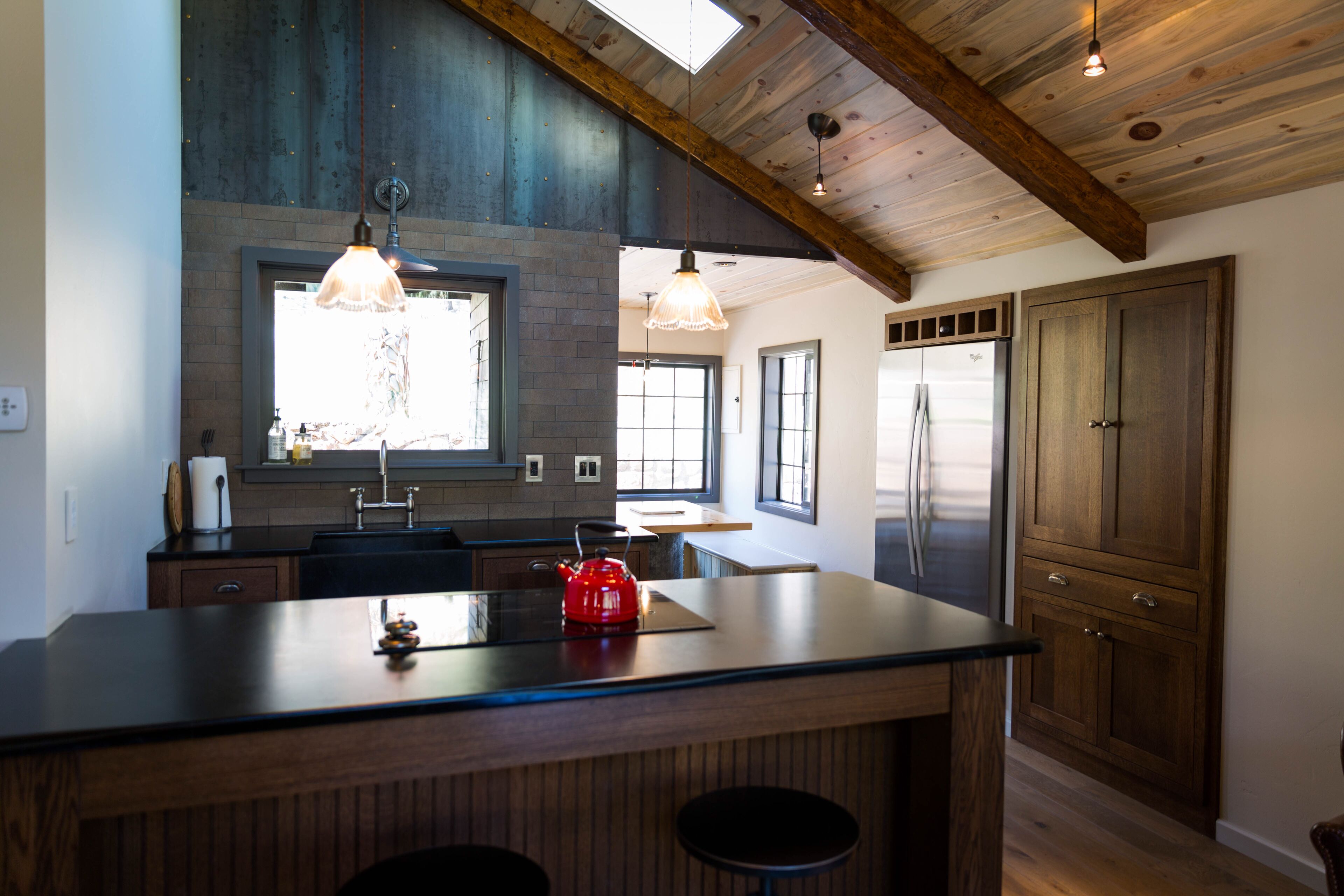 冰箱、微波炉、烤箱、炉灶