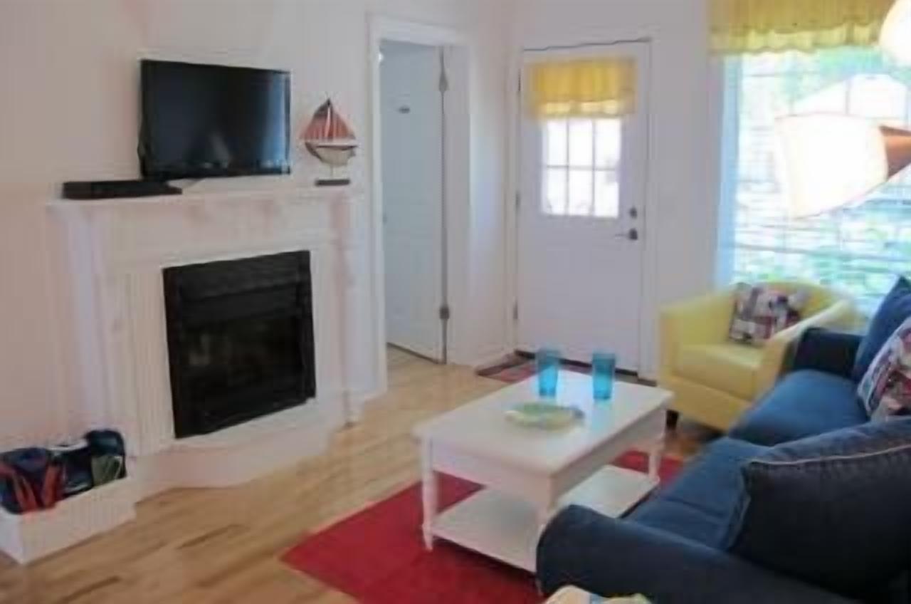 Summer Breeze - Centrally Located