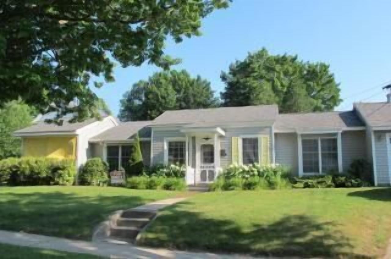 Summer Breeze - Centrally Located