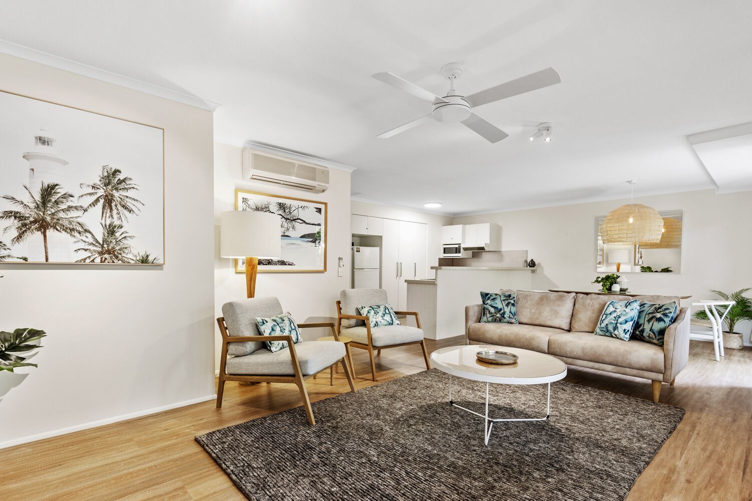 スマートテレビ、DVD プレーヤー