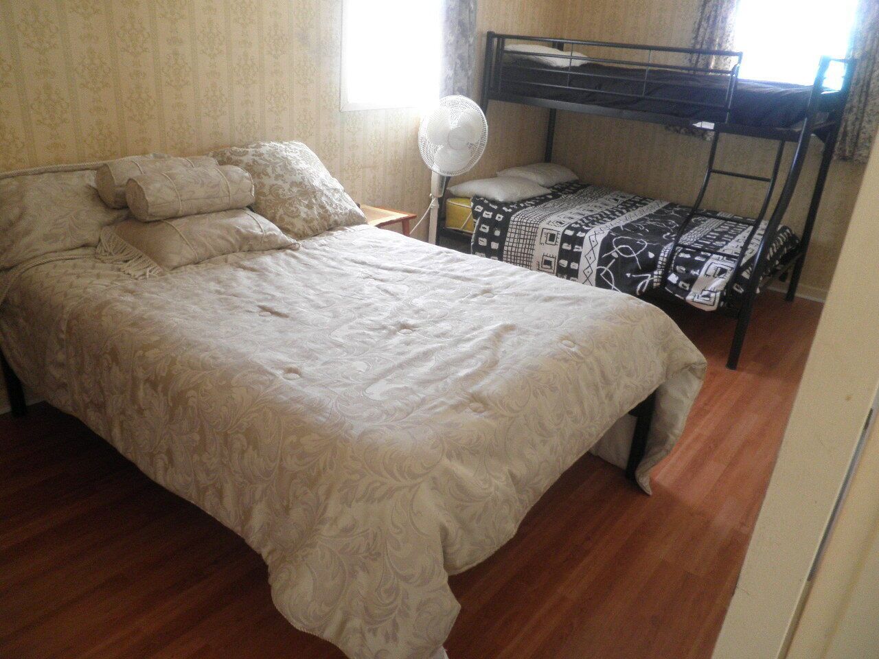 Stansbury Villas Cottage Relax and Explore — image 7