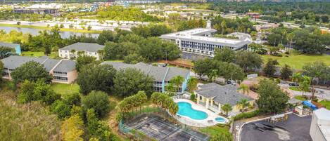 المنشأة من الخارج