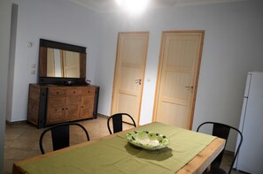 Dining - Traditional stone villa with its private pool and a magnificent view (Lefkas)