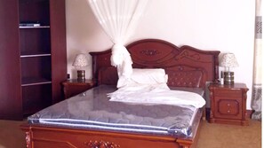 3 soverom, strykejern/-brett, wi-fi (inkludert) og sengetøy