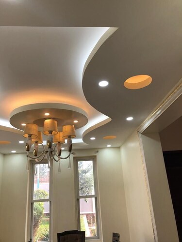 Beautiful two-level, fully furnished 4 bedroom house with WiFi