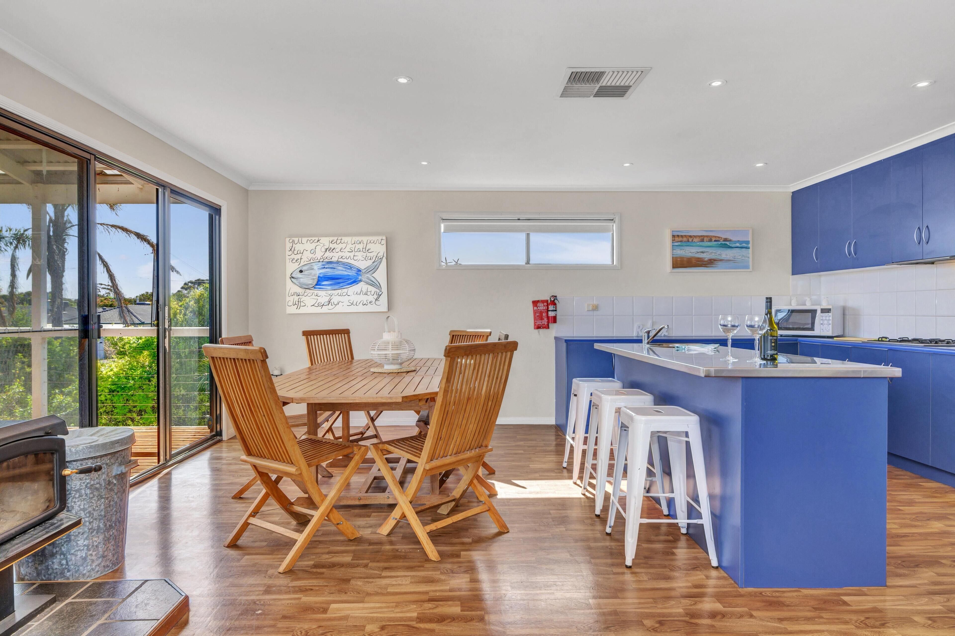 Zephyr Shores - Port Willunga - Cosy Beach Retreat just Moments from the Beach — image 4