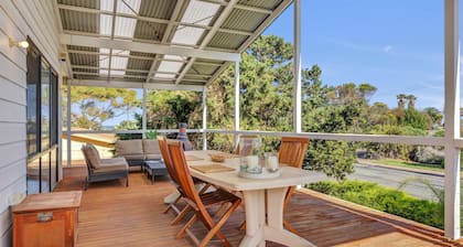 Zephyr Shores - Port Willunga - C21 SouthCoast Holidays