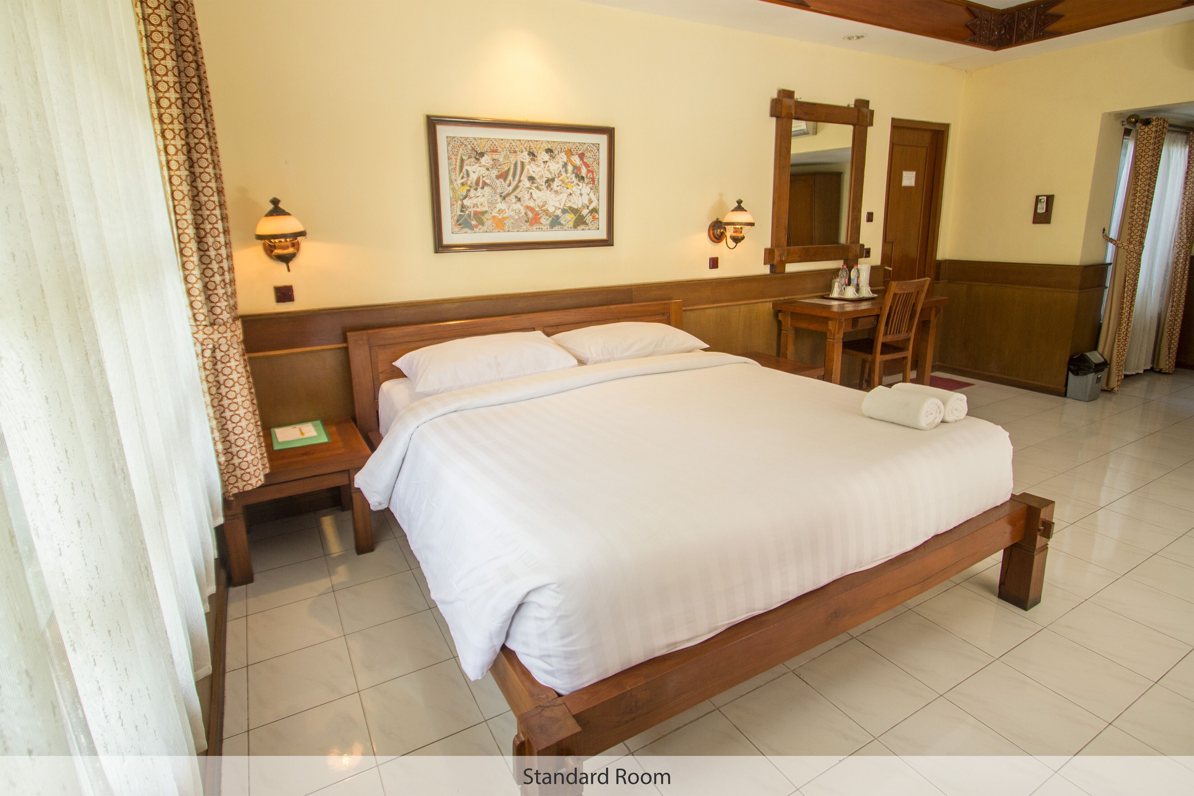 Hotel dengan nuansa taman yang alami 