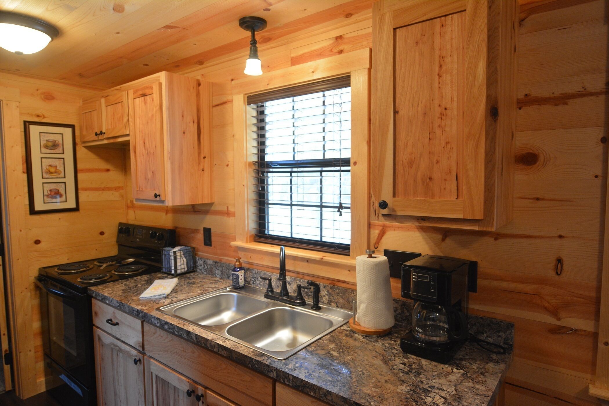 Perfect Cabin for a Perfect Getaway ***Hot Tub and Firepit***