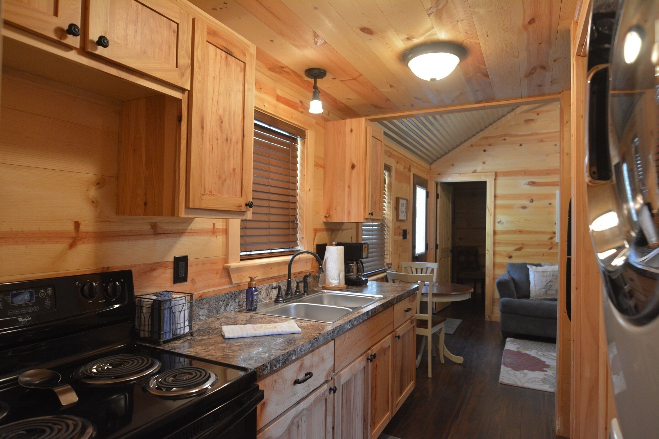 Perfect Cabin for a Perfect Getaway ***Hot Tub and Firepit***