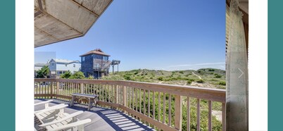 OBX Treehouse on the Dunes with Sunrise & Sunset views over Ocean & Sound!