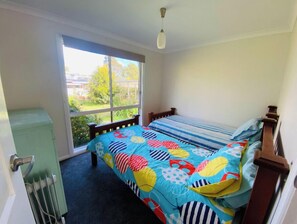 4 bedrooms