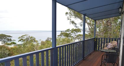 Hyams Beach family holiday home