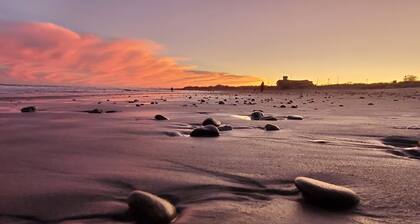 Walk to Beach with with central AC!