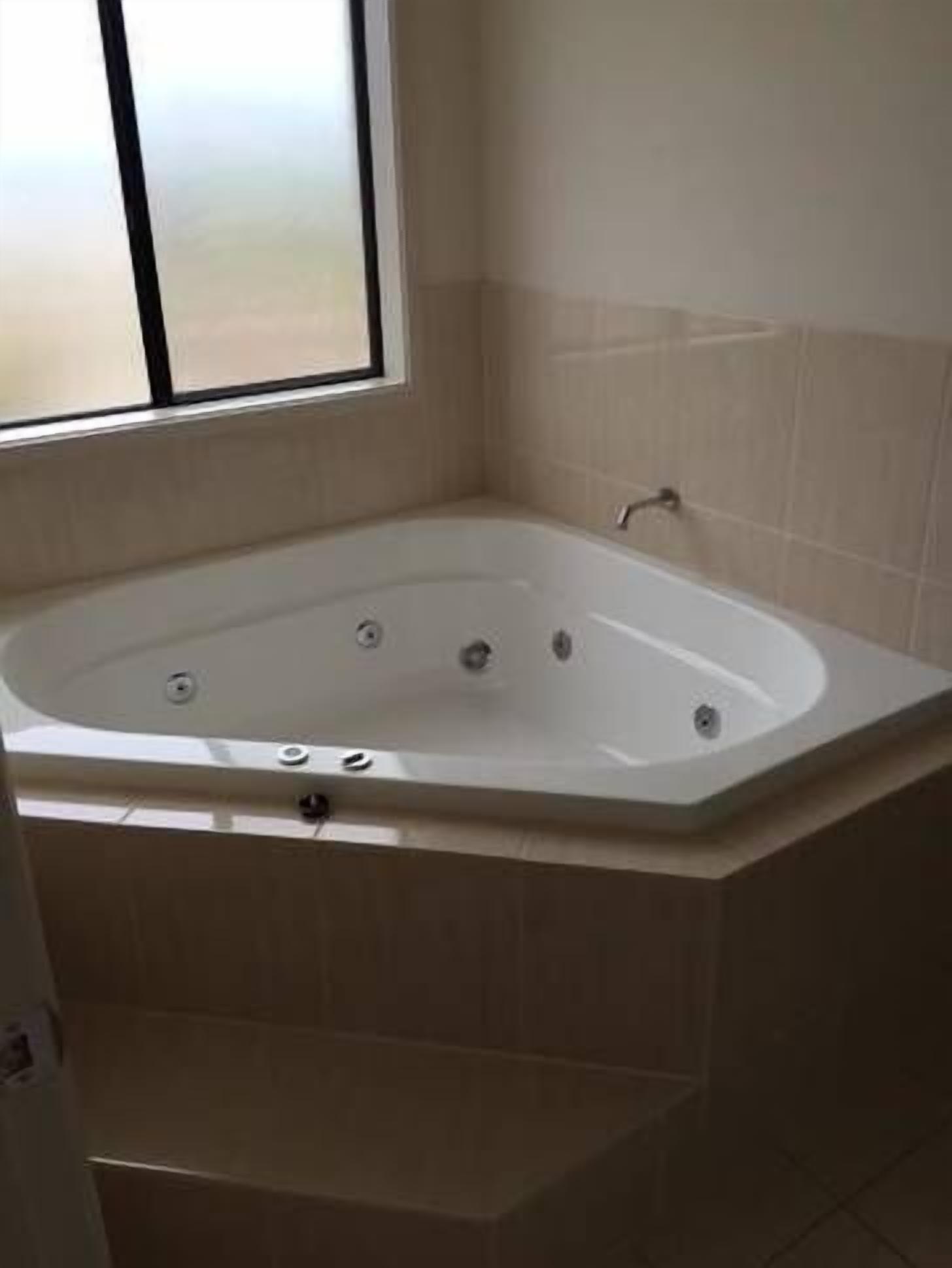 Atkon escape - Pt Vincent — image 16