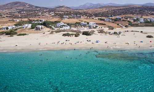 Salty 2Br Beach front Apartment SeaView Naxos