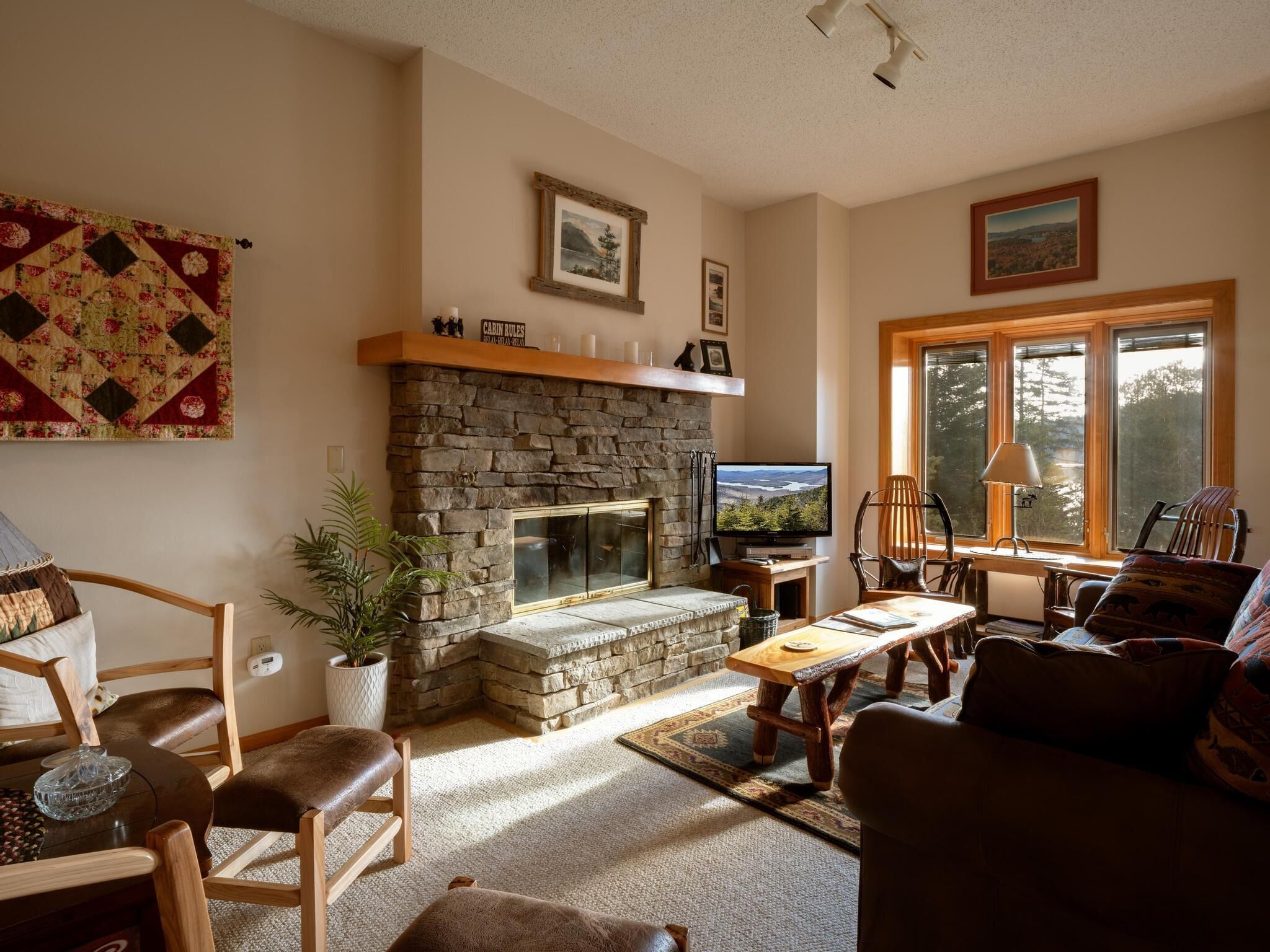 Beautiful Lakeside Condo: Whiteface Club & Resort - golf, tennis, beach, marina!