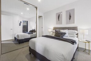 2 chambres, bureau, fer et planche à repasser, Wi-Fi