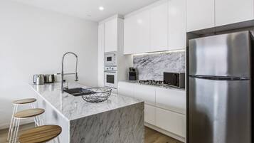 Fridge, microwave, oven, dishwasher