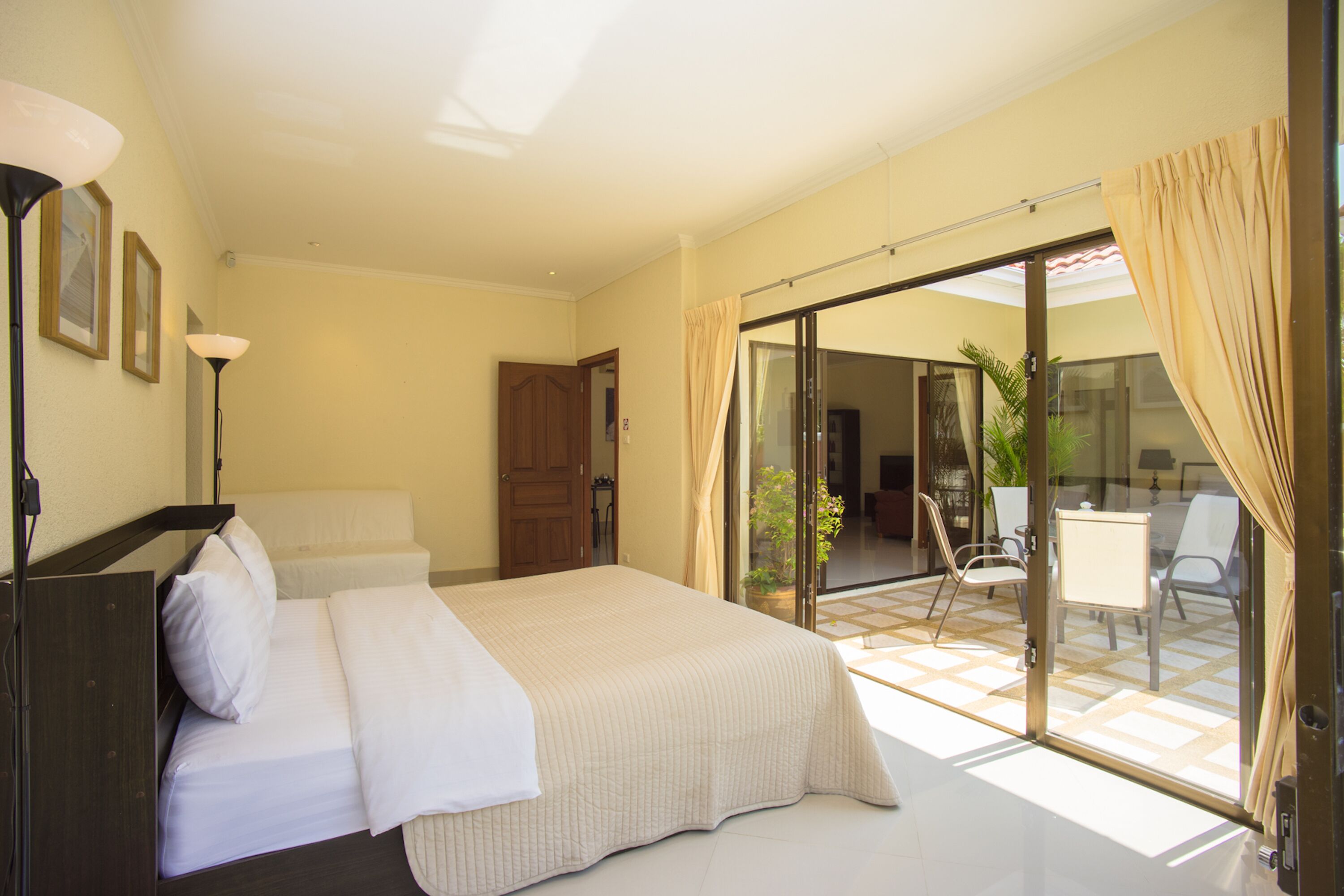 2 bedrooms, internet