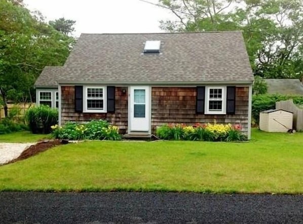 Exterior - Charming Updated 3 Bedroom Cape Cottage, Close To Beach (Dennis)