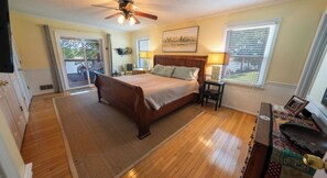 4 bedrooms, free WiFi, bed sheets