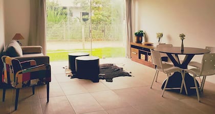 Beautiful house with Wi-Fi, swimming pool and barbecue area