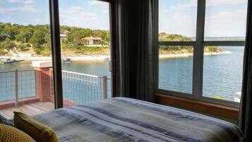 3 Schlafzimmer, Schreibtisch, Bügeleisen/Bügelbrett, kostenloses WLAN