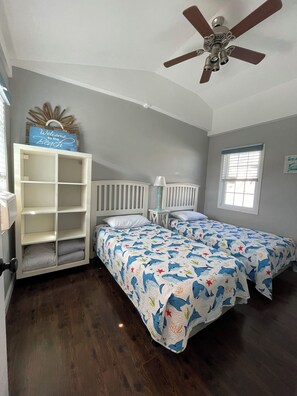 2 Schlafzimmer, Bügeleisen/Bügelbrett, kostenloses WLAN