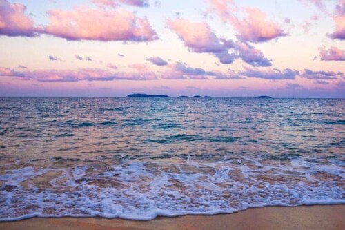 Beachfront on Mission - Absolute Beachfront