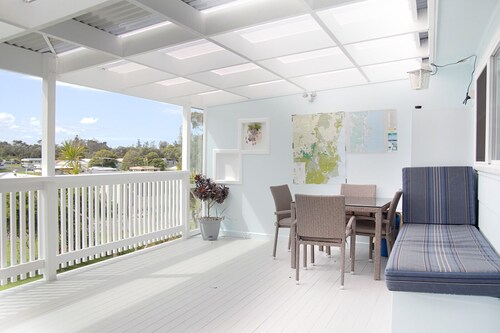 **Blue Point Cottage No 1 Bermagui**