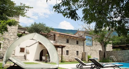 Trohi-Drei Häuser im Naturpark und nahe dem Meer