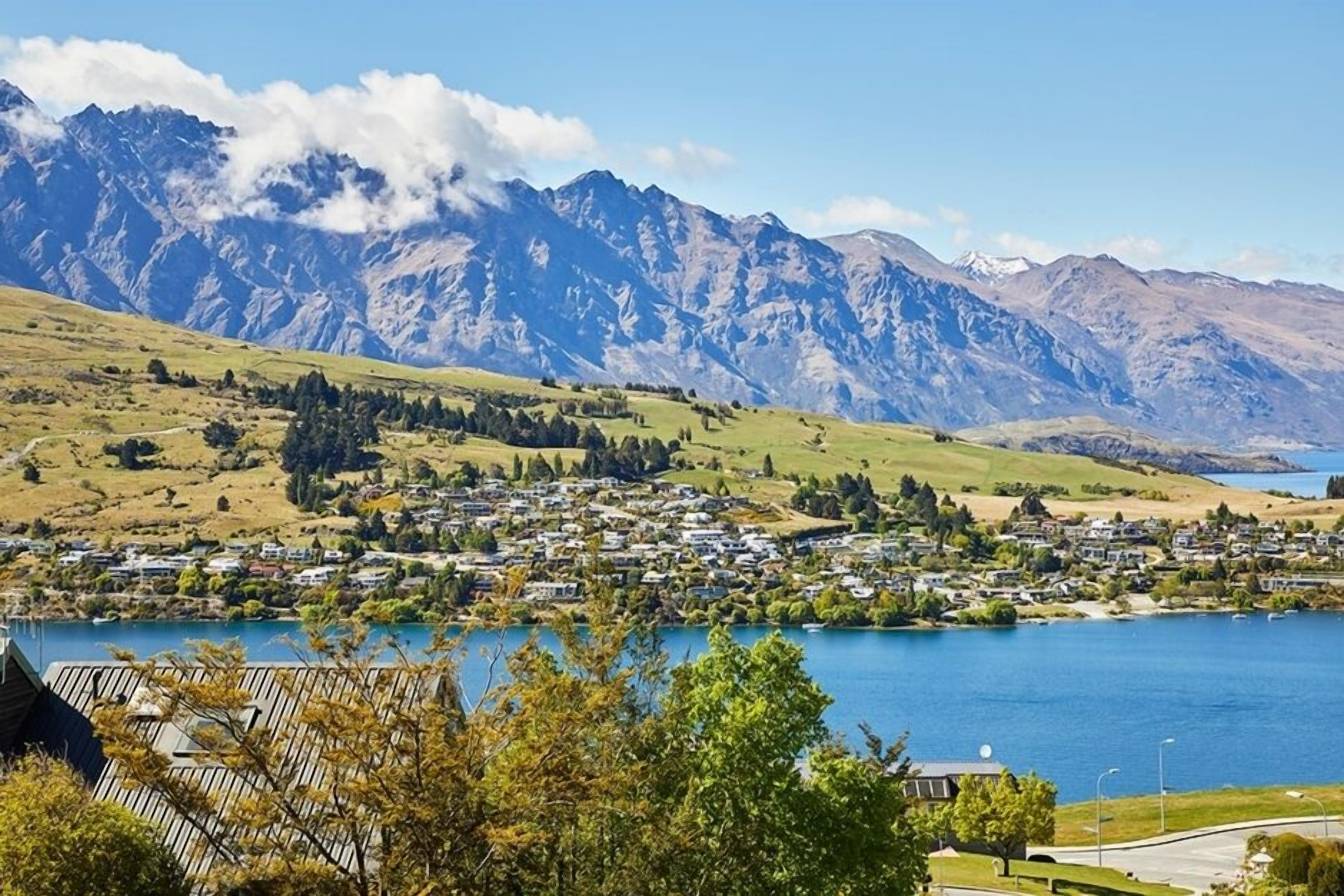 Top 10 Pet & DogFriendly In Queenstown, New Zealand