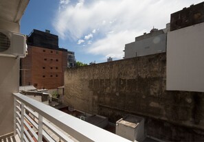 Estudio estándar, 1 cama matrimonial, para no fumadores, balcón | Balcón