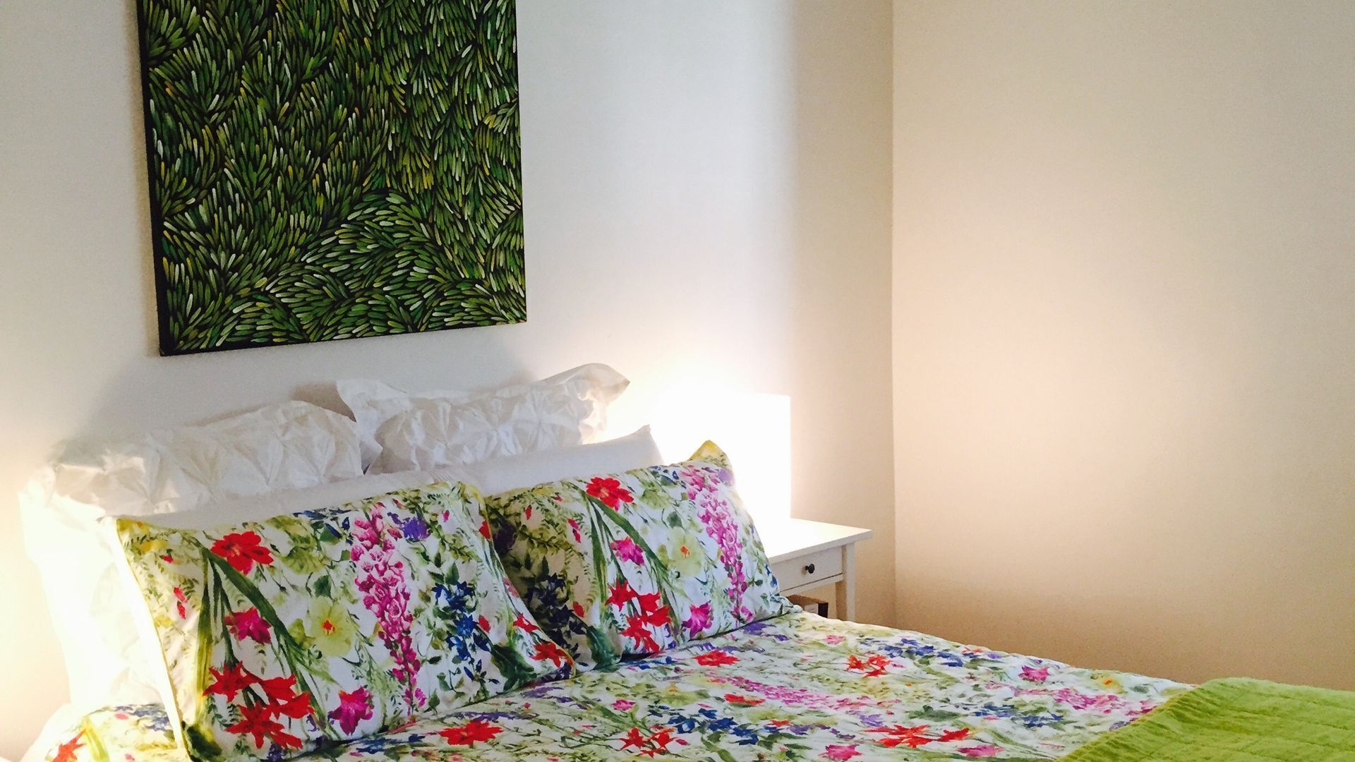 Sea La Vie-The House and Studio-  Perfect tranquil getaway  in premier location