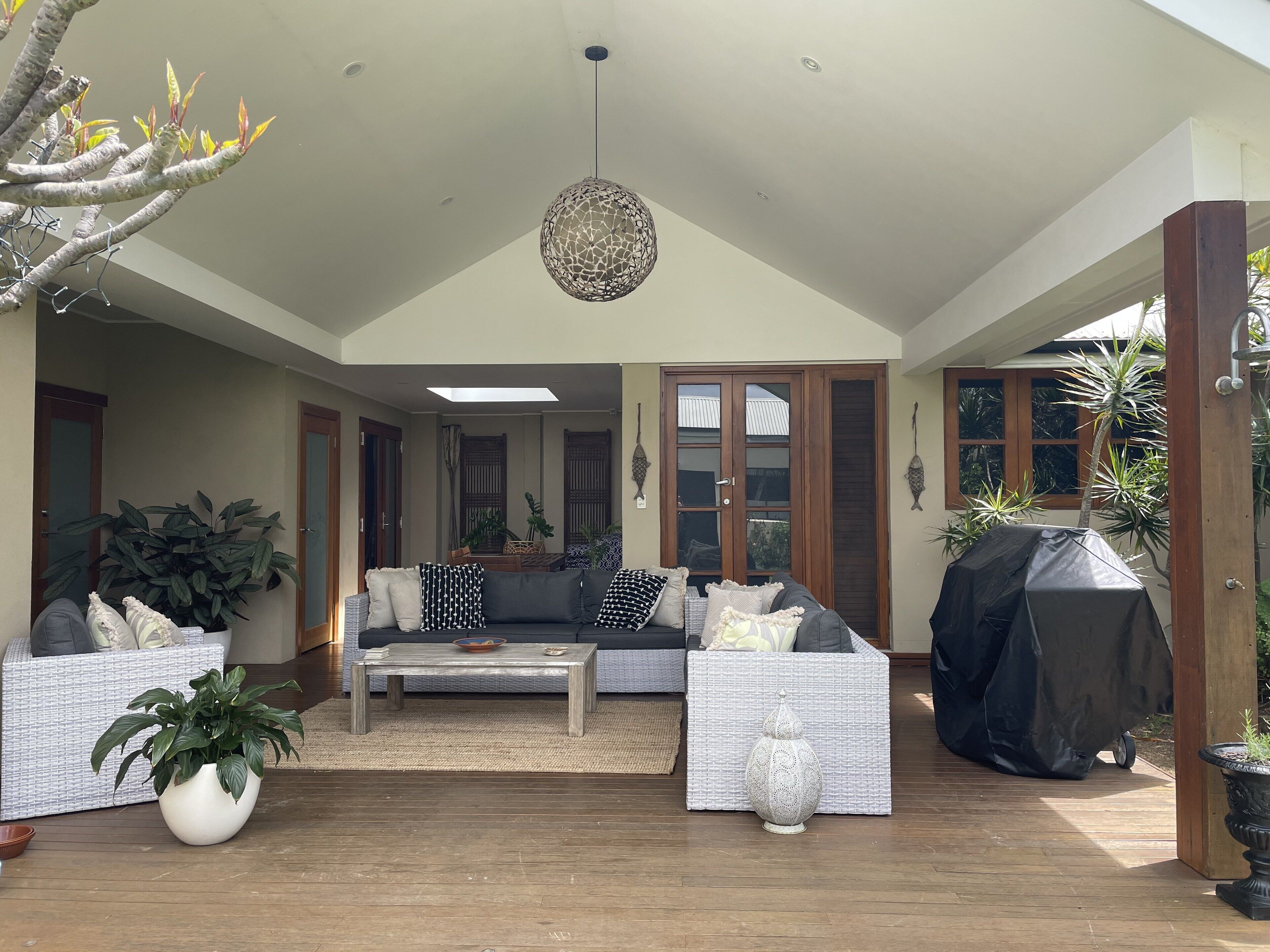 Sea La Vie-The House and Studio-  Perfect tranquil getaway  in premier location