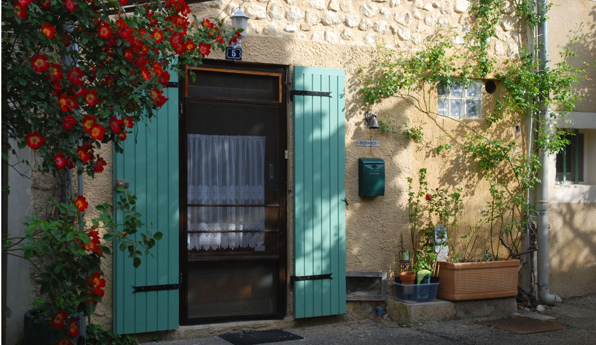 Historic 4 storey stone cottage in  Buis les Baronnies -