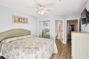 8 bedrooms, internet