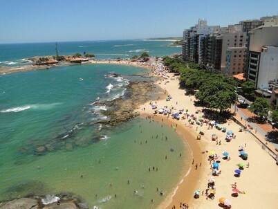 MARTHA SCHWANTZ BUILDING 202, 4 bedroom apartment - 2 garages 200m from MORRO BEACH.