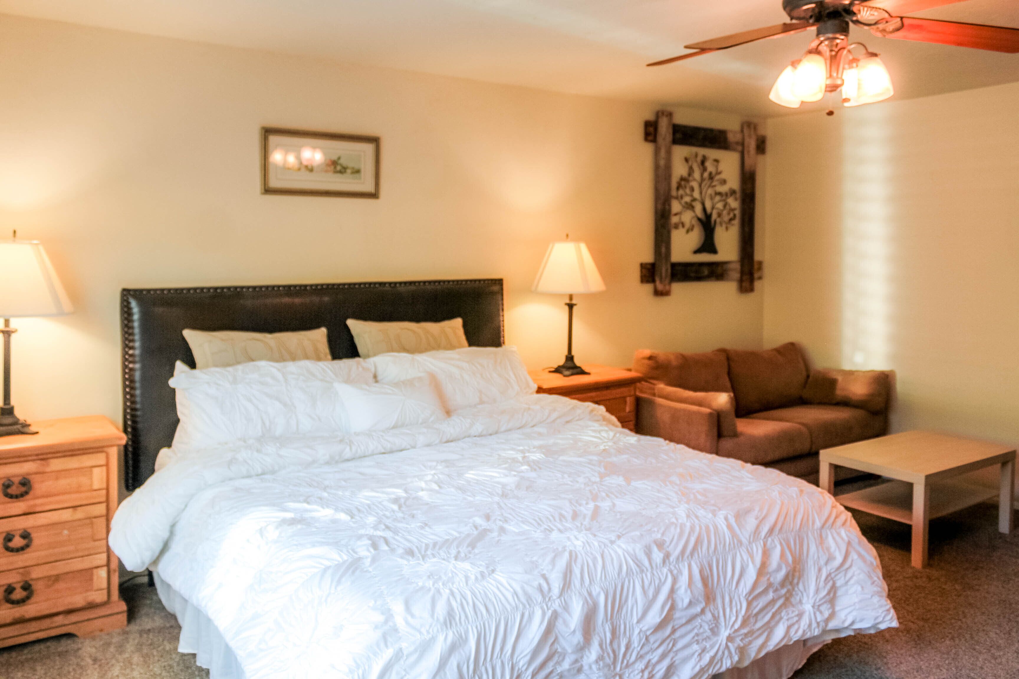 Families! Couples! Corporate Retreats! Perfect for any stay. #HSR21-000870 